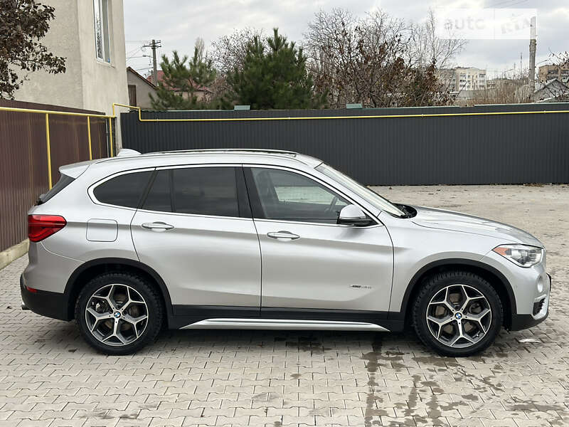 Внедорожник / Кроссовер BMW X1 2016 в Одессе