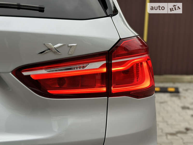 Внедорожник / Кроссовер BMW X1 2016 в Одессе