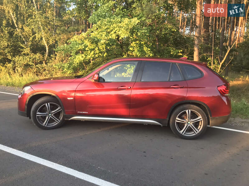 Позашляховик / Кросовер BMW X1 2009 в Луцьку