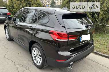 Внедорожник / Кроссовер BMW X1 2022 в Ужгороде