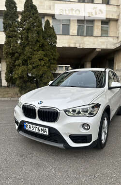 Внедорожник / Кроссовер BMW X1 2016 в Киеве