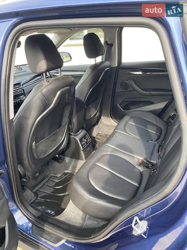 Позашляховик / Кросовер BMW X1 2022 в Тячеві