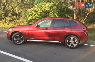 Внедорожник / Кроссовер BMW X1 2009 в 