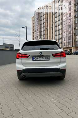 Внедорожник / Кроссовер BMW X1 2015 в Киеве