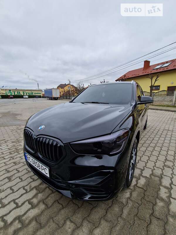 Позашляховик / Кросовер BMW X1 2019 в Городку