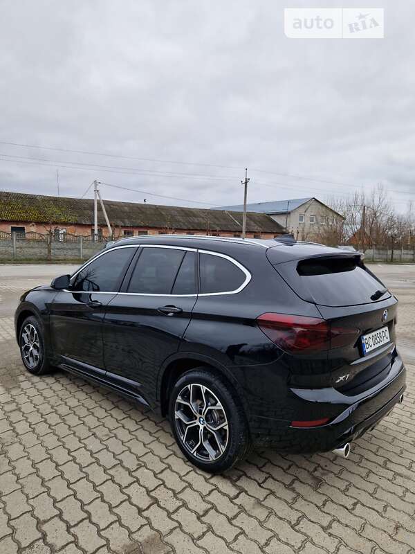 Позашляховик / Кросовер BMW X1 2019 в Городку
