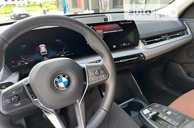 Внедорожник / Кроссовер BMW X1 2023 в Киеве