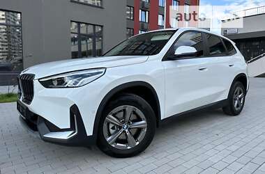 Внедорожник / Кроссовер BMW X1 2023 в Киеве