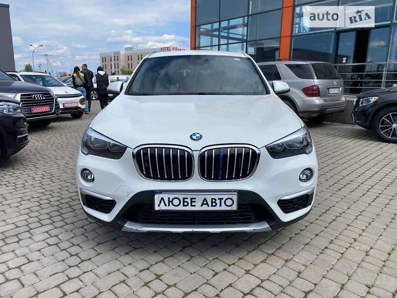Внедорожник / Кроссовер BMW X1 2017 в Львове