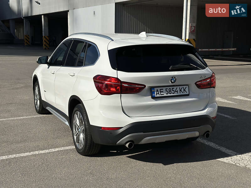 Внедорожник / Кроссовер BMW X1 2016 в Днепре