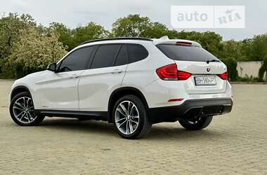 Внедорожник / Кроссовер BMW X1 2015 в Одессе