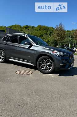 Позашляховик / Кросовер BMW X1 2016 в Києві