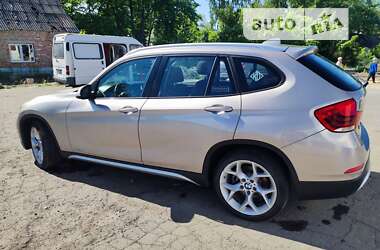 Внедорожник / Кроссовер BMW X1 2014 в Звенигородке