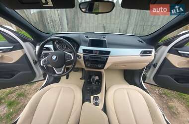 Внедорожник / Кроссовер BMW X1 2016 в Одессе
