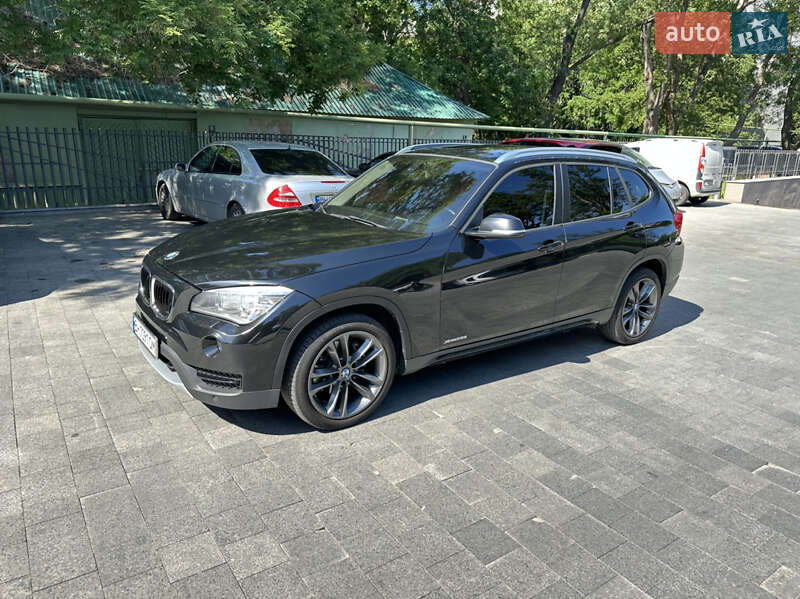 Внедорожник / Кроссовер BMW X1 2013 в Одессе фото 5 Внедорожник / Кроссовер BMW X1 2013 в Одессе