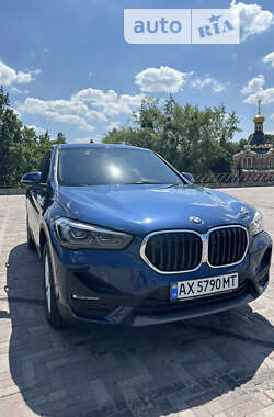 Внедорожник / Кроссовер BMW X1 2022 в Харькове