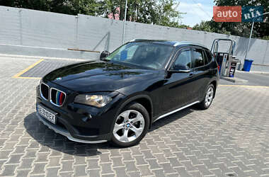 Внедорожник / Кроссовер BMW X1 2014 в 