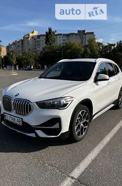 Внедорожник / Кроссовер BMW X1 2021 в Киеве