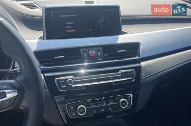Внедорожник / Кроссовер BMW X1 2022 в 