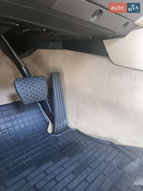 Внедорожник / Кроссовер BMW X1 2013 в Днепре