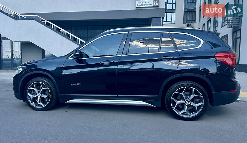 Внедорожник / Кроссовер BMW X1 2016 в Киеве