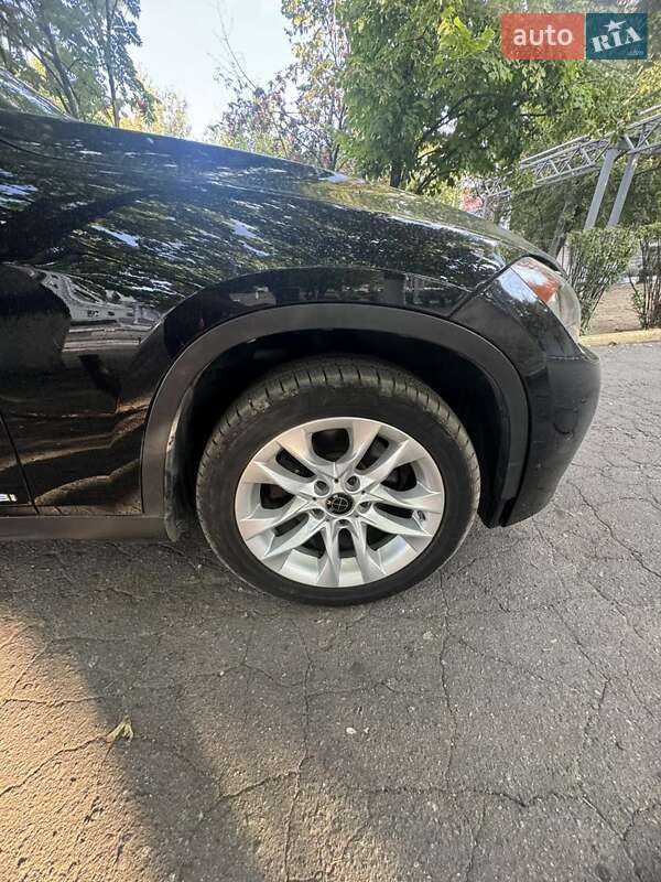 Внедорожник / Кроссовер BMW X1 2014 в Днепре фото 13 Внедорожник / Кроссовер BMW X1 2014 в Днепре