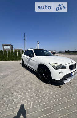 Позашляховик / Кросовер BMW X1 2010 в Львові