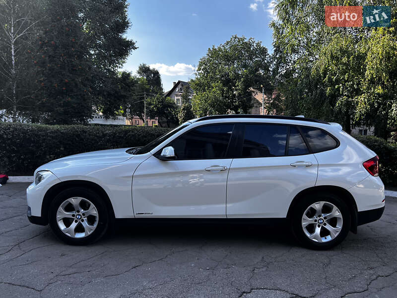 Внедорожник / Кроссовер BMW X1 2013 в Каменском