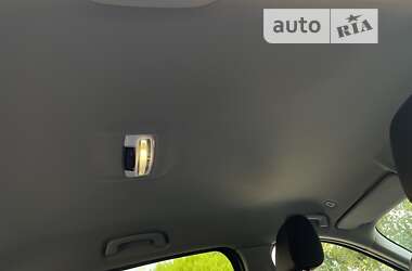 Позашляховик / Кросовер BMW X1 2017 в 