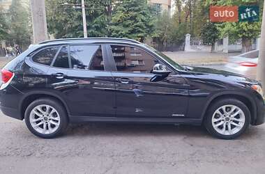 Внедорожник / Кроссовер BMW X1 2014 в 