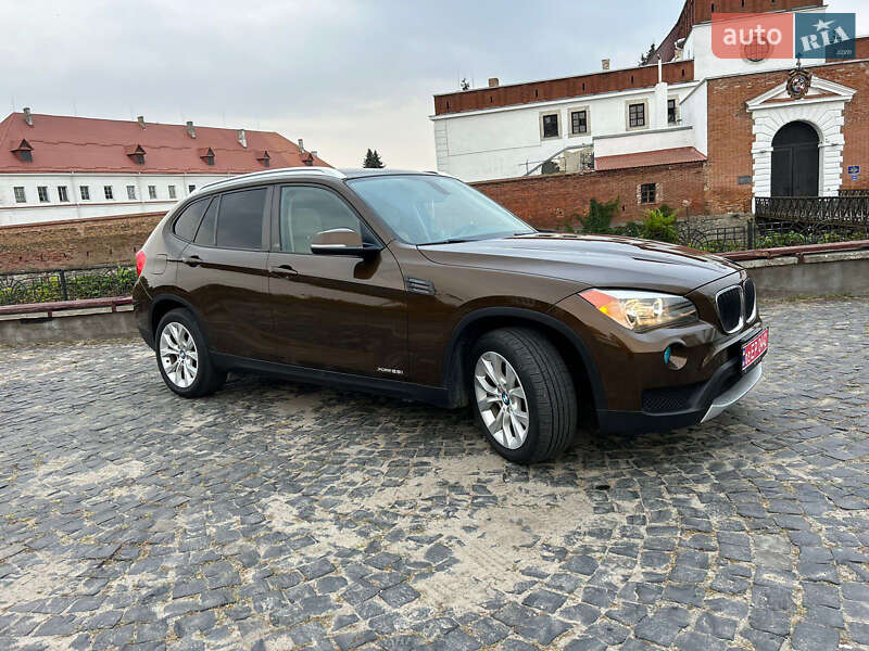 Внедорожник / Кроссовер BMW X1 2013 в Дубно