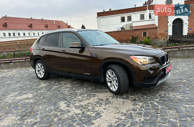 Внедорожник / Кроссовер BMW X1 2013 в Дубно