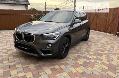 Внедорожник / Кроссовер BMW X1 2016 в Хмельницком