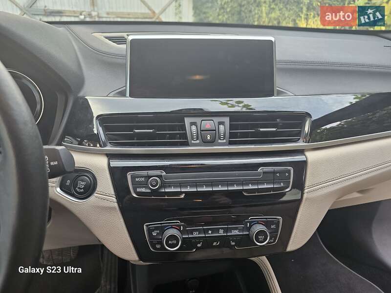 Внедорожник / Кроссовер BMW X1 2020 в Киеве