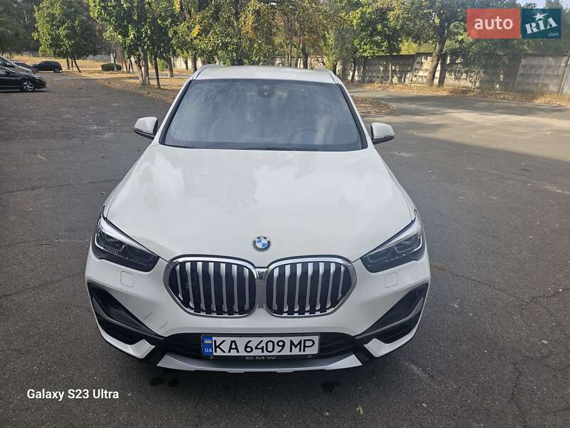 Внедорожник / Кроссовер BMW X1 2020 в Киеве