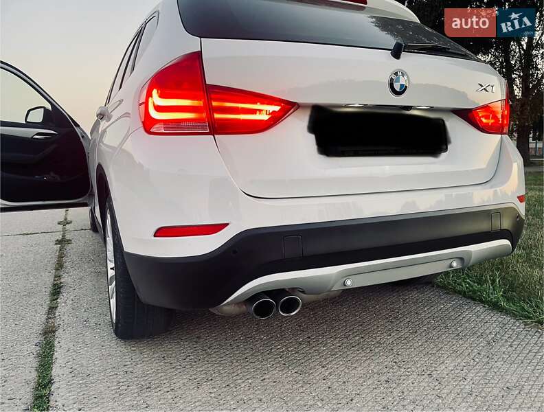Внедорожник / Кроссовер BMW X1 2014 в Луцке