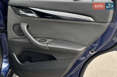 Внедорожник / Кроссовер BMW X1 2020 в 