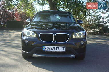 Позашляховик / Кросовер BMW X1 2013 в Чернівцях