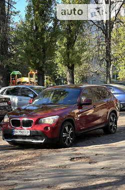 Позашляховик / Кросовер BMW X1 2010 в Києві