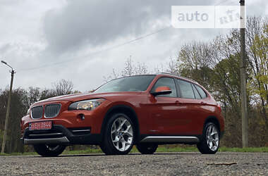 Внедорожник / Кроссовер BMW X1 2014 в Бурштыне