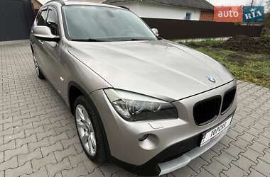 Внедорожник / Кроссовер BMW X1 2010 в Хмельницком