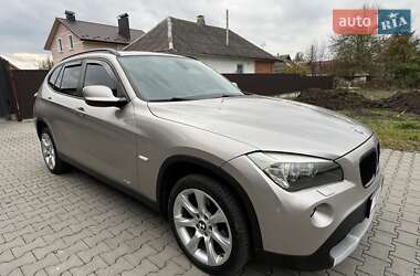 Внедорожник / Кроссовер BMW X1 2010 в Хмельницком