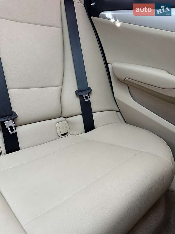 Внедорожник / Кроссовер BMW X1 2012 в Киеве