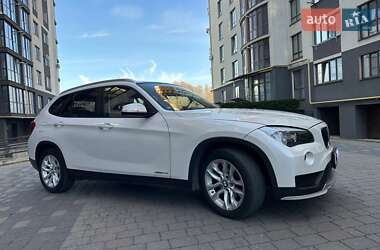 Внедорожник / Кроссовер BMW X1 2015 в Ивано-Франковске