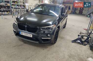 Внедорожник / Кроссовер BMW X1 2016 в Тернополе