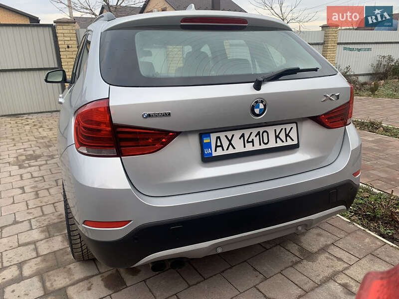 Внедорожник / Кроссовер BMW X1 2013 в Харькове