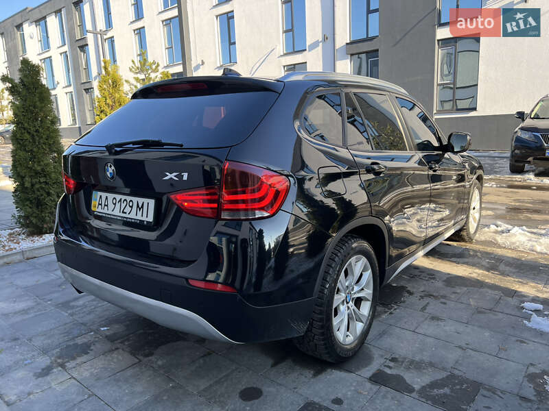 Внедорожник / Кроссовер BMW X1 2010 в Киеве