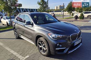 Внедорожник / Кроссовер BMW X1 2015 в Киеве