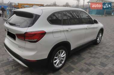 Внедорожник / Кроссовер BMW X1 2022 в 