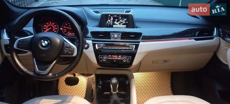 Внедорожник / Кроссовер BMW X1 2015 в Днепре